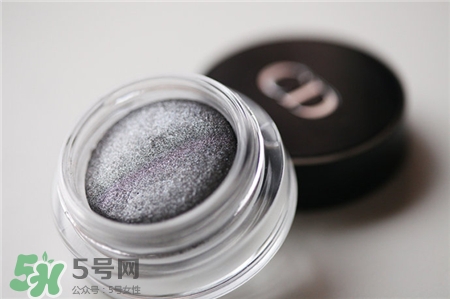 眼影膏干了怎么办?眼影膏干了还能用吗?